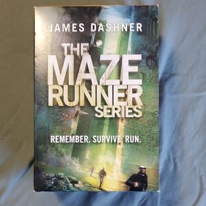 The Maze Runner Series Book. A3.